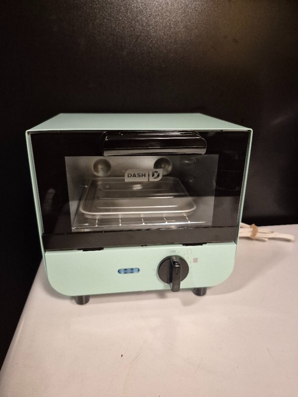 DASH MINI TOASTER OVEN AQUA (NEW)